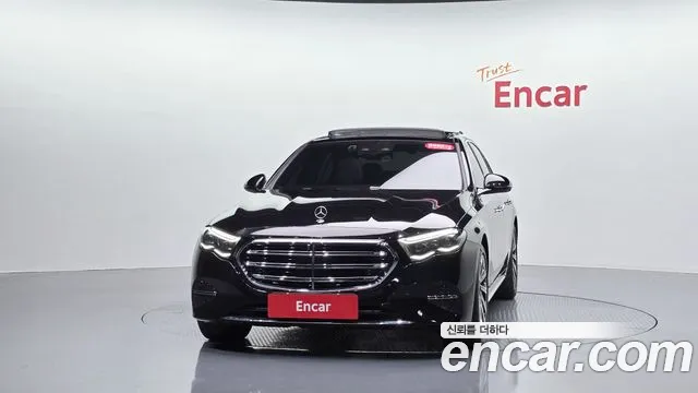 Mercedes-Benz E-Класс 2025 thumb 2