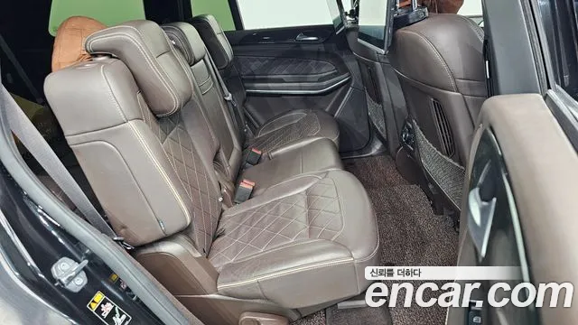 Mercedes-Benz GLS 2019 thumb 11