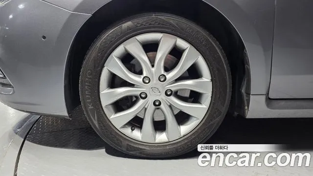 Renault-KoreaSamsung Latitude 2016 thumb 5