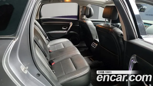 Renault-KoreaSamsung Latitude 2016 thumb 11
