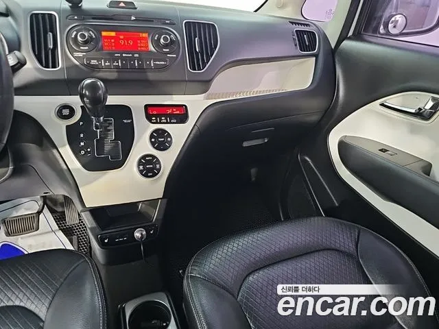 Kia Ray 2012 thumb 10
