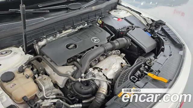 Mercedes-Benz GLB 2021 thumb 6
