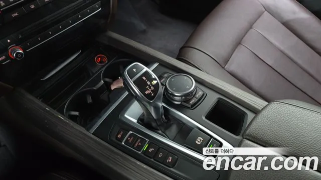 BMW X5 2016 thumb 9