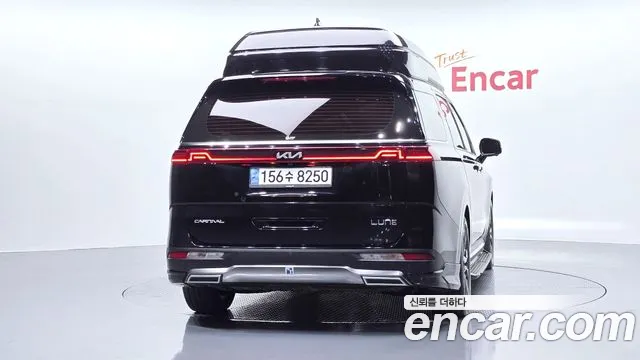Kia Carnival 2022 thumb 3