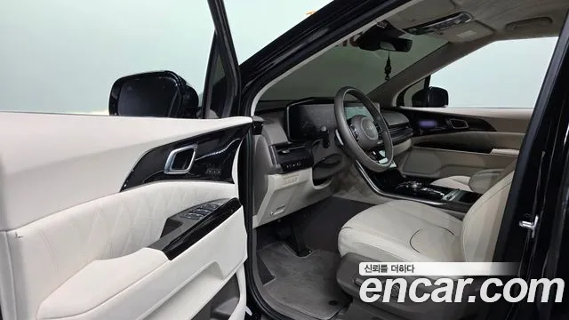 Kia Carnival 2022 thumb 9