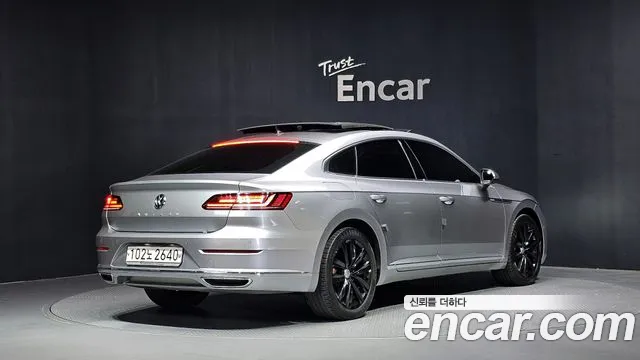 Volkswagen Arteon 2019 thumb 2