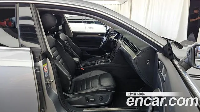 Volkswagen Arteon 2019 thumb 11