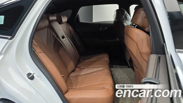 Genesis G80 2022 thumb 10