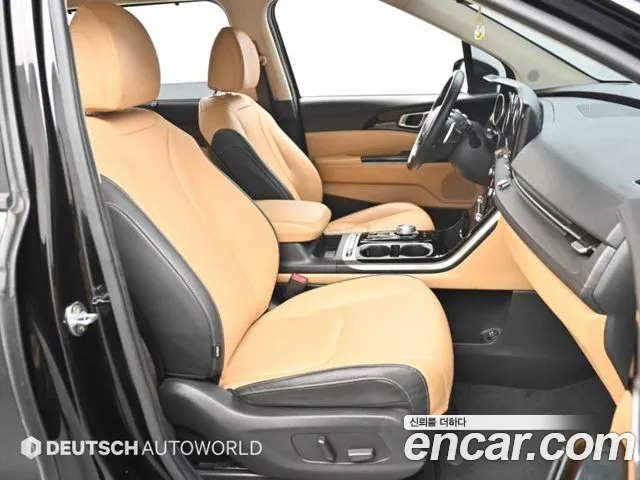Kia Carnival 2022 thumb 10