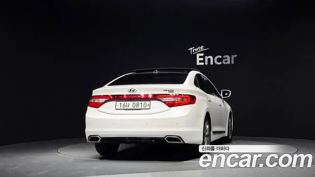 Hyundai Grandeur 2015 thumb 4