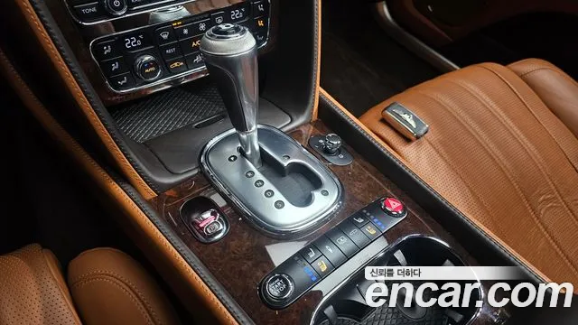 Bentley Flying Spur 2014 thumb 9