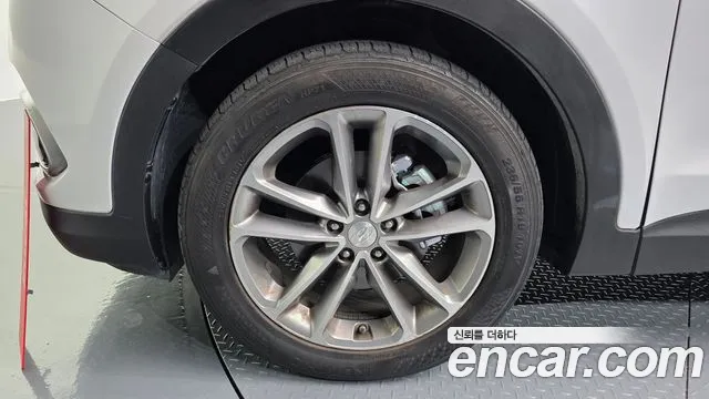Hyundai Santa Fe 2015 thumb 4