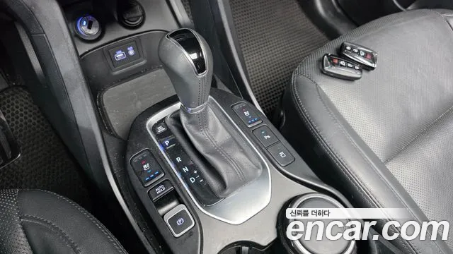 Hyundai Santa Fe 2015 thumb 8