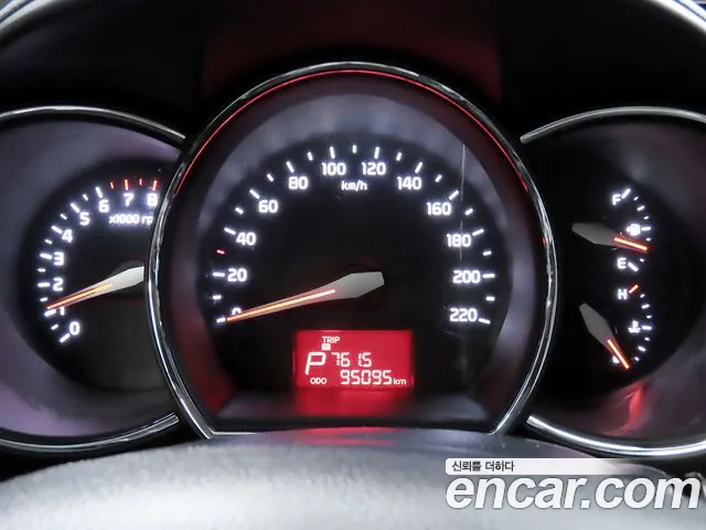 Kia Pride 2015 thumb 8