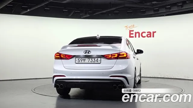 Hyundai Avante 2017 thumb 4
