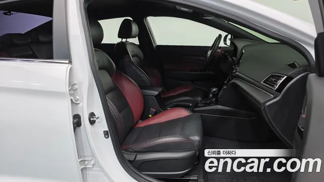 Hyundai Avante 2017 thumb 11