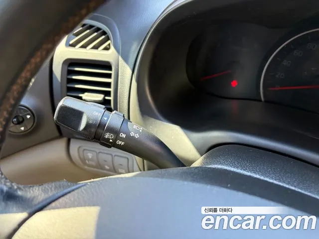 Kia Carnival 2013 thumb 7