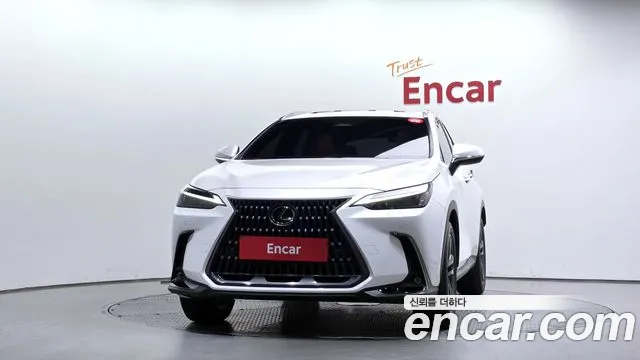Lexus NX 2025 thumb 3