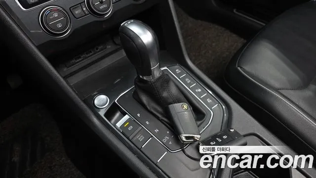Volkswagen Tiguan 2018 thumb 9
