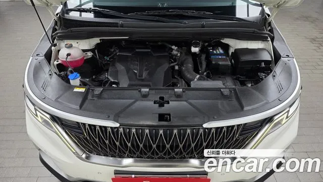 Kia Carnival 2023 thumb 5