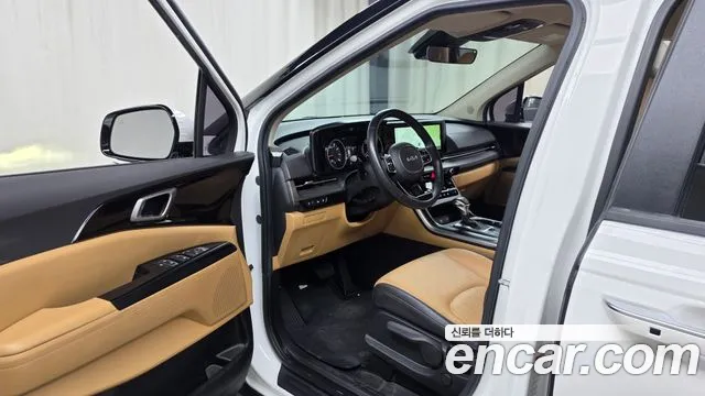 Kia Carnival 2023 thumb 9