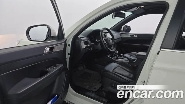 KG_Mobility_Ssangyong Rexton 2019 thumb 10