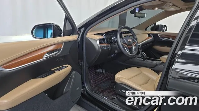 Cadillac XT5 2017 thumb 10