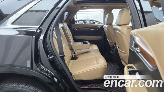 Cadillac XT5 2017 thumb 11