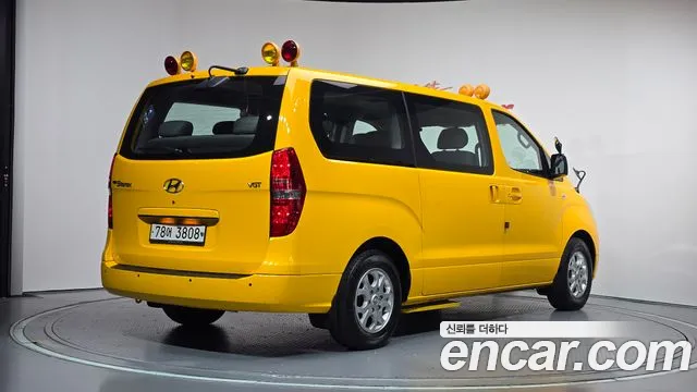 Hyundai Starex 2014 thumb 2
