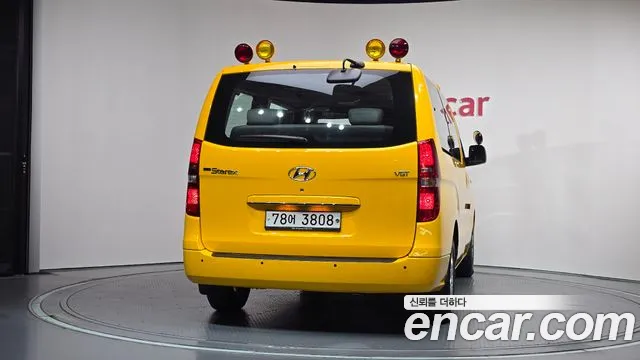 Hyundai Starex 2014 thumb 4