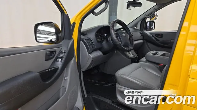 Hyundai Starex 2014 thumb 10