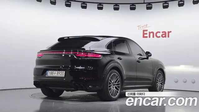 Porsche Cayenne 2023 thumb 2