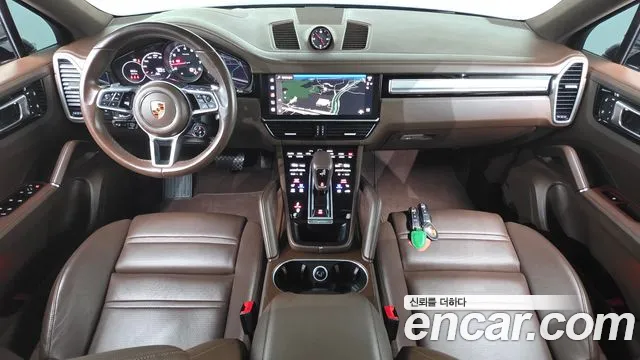 Porsche Cayenne 2023 thumb 7