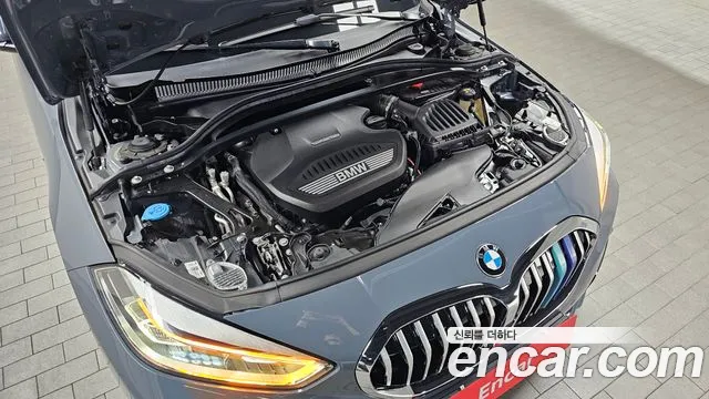 BMW 1-Series 2021 thumb 6