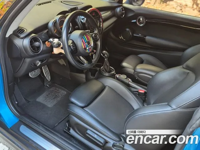 MINI Hatch 2015 thumb 8