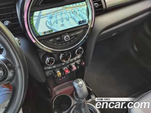 MINI Hatch 2015 thumb 9