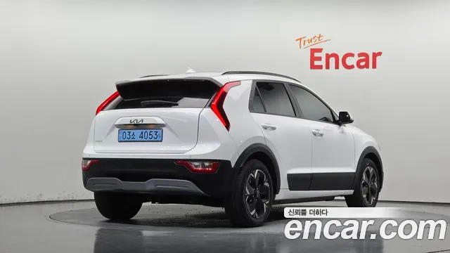 Kia Niro 2022 thumb 2