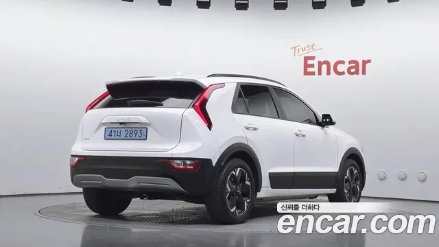 Kia Niro 2022 thumb 2