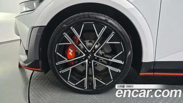 Hyundai IONIQ 5 2025 thumb 4