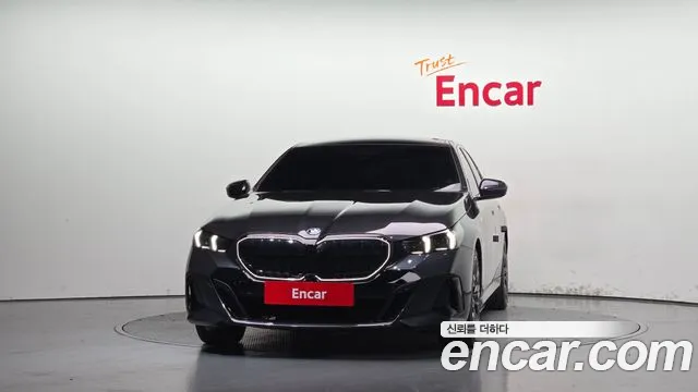 BMW i5 2023 thumb 3