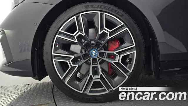 BMW i5 2023 thumb 5