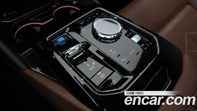 BMW i5 2023 thumb 9