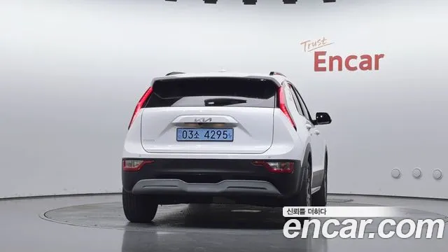 Kia Niro 2022 thumb 4