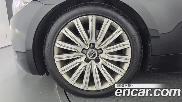 Kia K9 2012 thumb 5