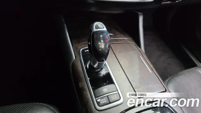 Kia K9 2012 thumb 9