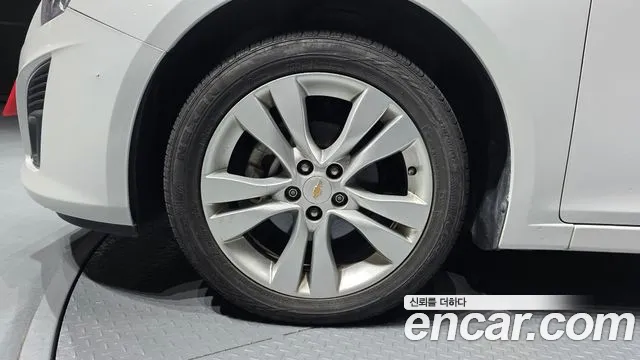 ChevroletGMDaewoo Cruze 2014 thumb 5