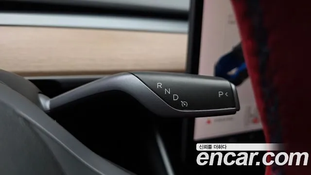Tesla Model 3 2020 thumb 9