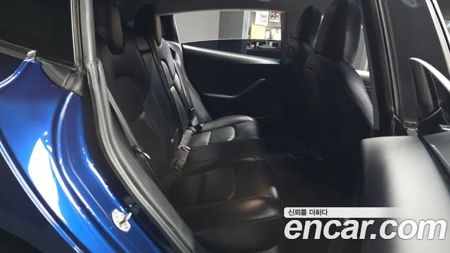 Tesla Model 3 2020 thumb 12