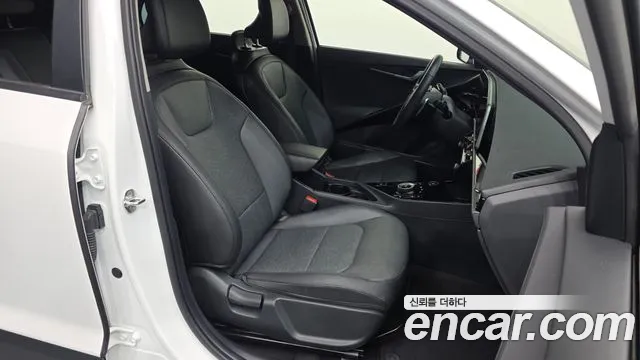 Kia Niro 2022 thumb 11