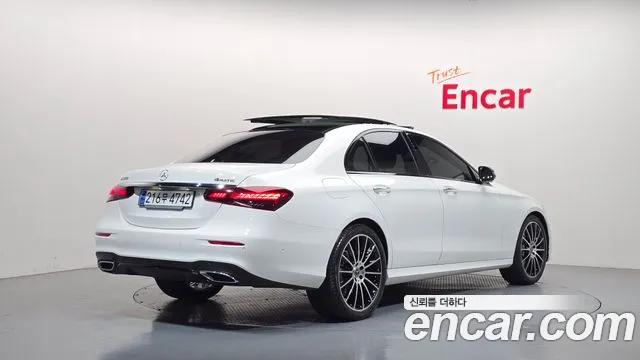 Mercedes-Benz E-Класс 2023 thumb 2